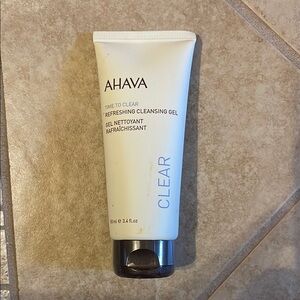 AHAVA Refreshing Cleansing Gel - Time to Clear